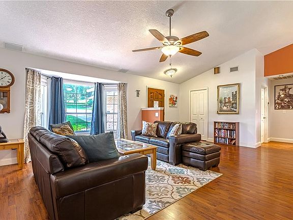 4th image of 12325 Sunshine Dr