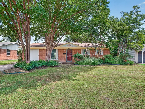 204 Island Dr, Richardson, TX 75081