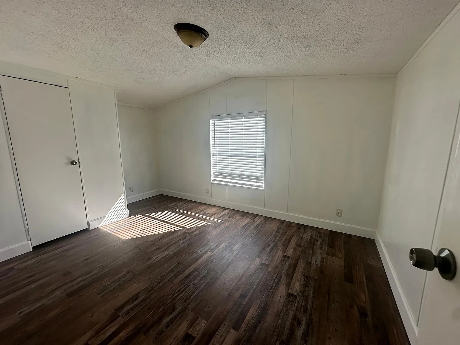 3 bed, 1216 sqft, $1,500 — Photo 3