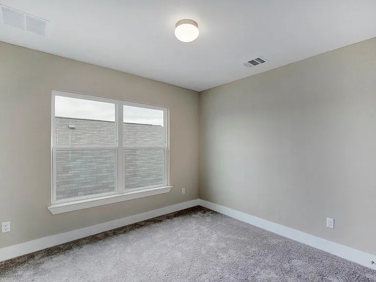 708 Coconut Grv — Photo 15
