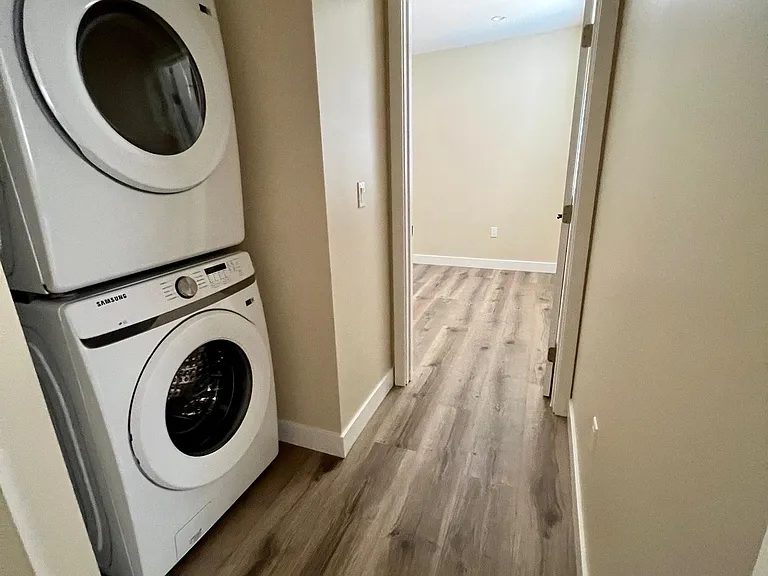 2229 S Catalina St — Photo 11