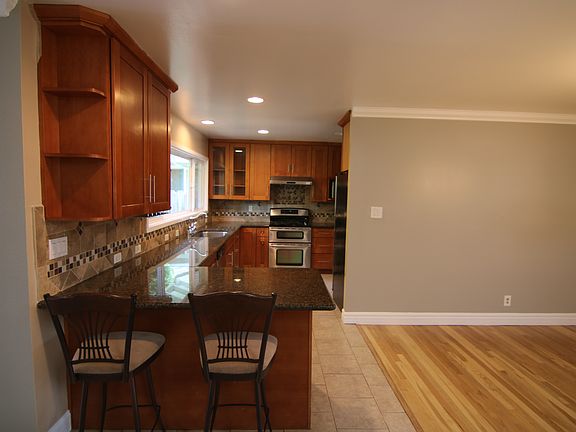 3rd image of 1214 Maryann Dr