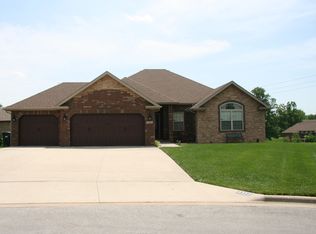 3312 N Wickham Ct, Springfield, MO 65803
