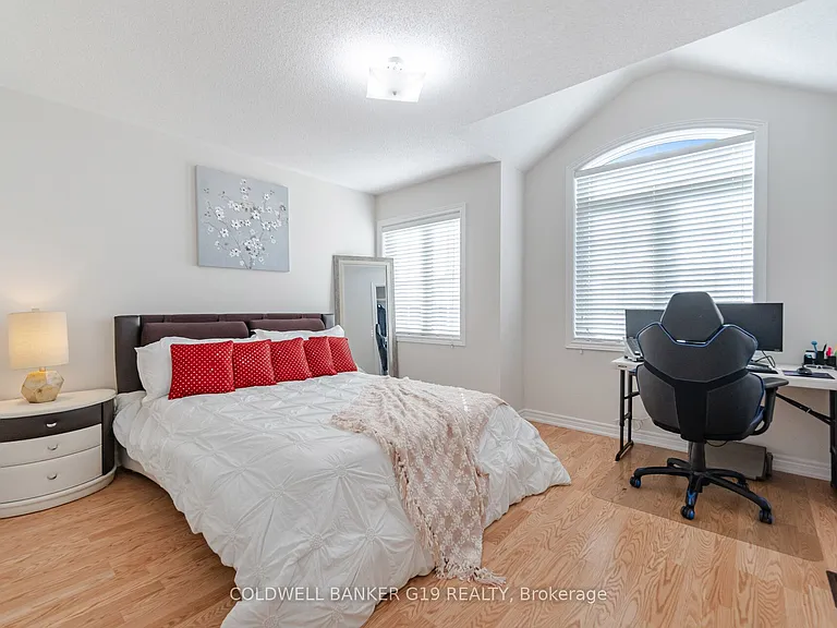 43 Midcrest Cir — Photo 22