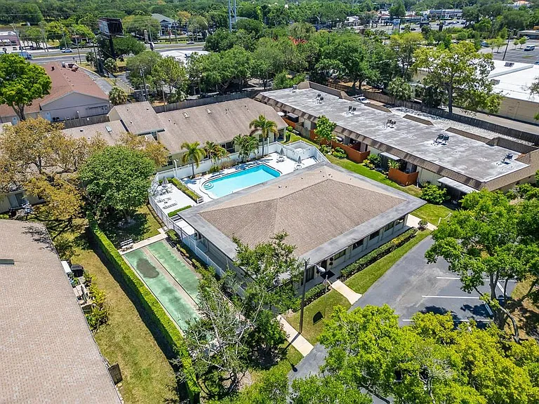 658 Green Valley Rd #B3 — Photo 39