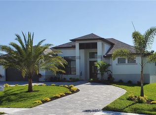 2918 Surfside Blvd, Cape Coral, FL 33914