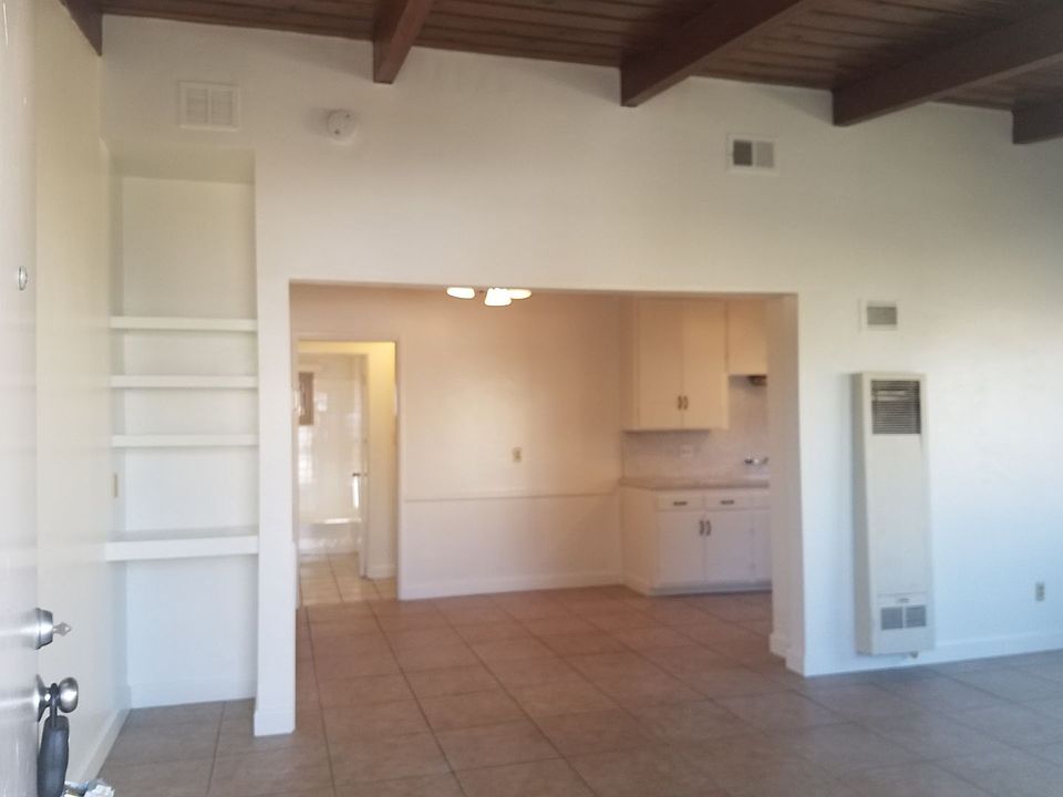 2nd image of 2310-2316 Palermo Dr #2314-1/2