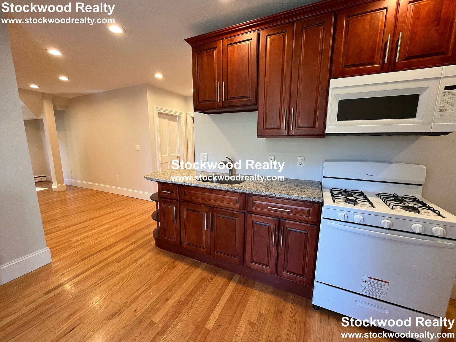 2 bed, $2,450 — Photo 3