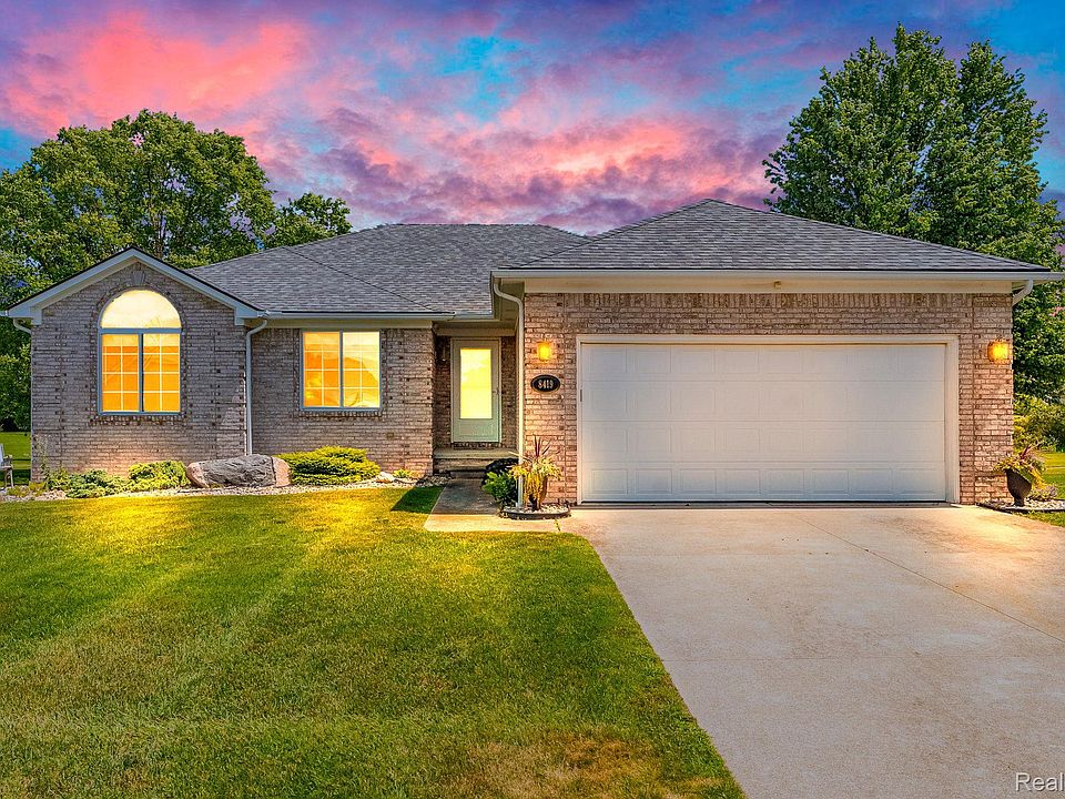 1st image of 8419 Forest Glen Dr