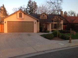807 E Catalina Cir, Fresno, CA