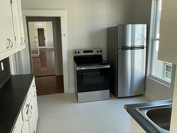 5th image of 6525 W End Blvd #A
