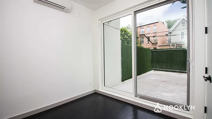 Rented by Nooklyn NYC LLC | media 7