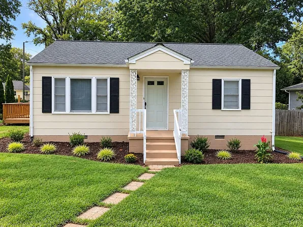 724 Prince Rd, Greensboro, NC 27455