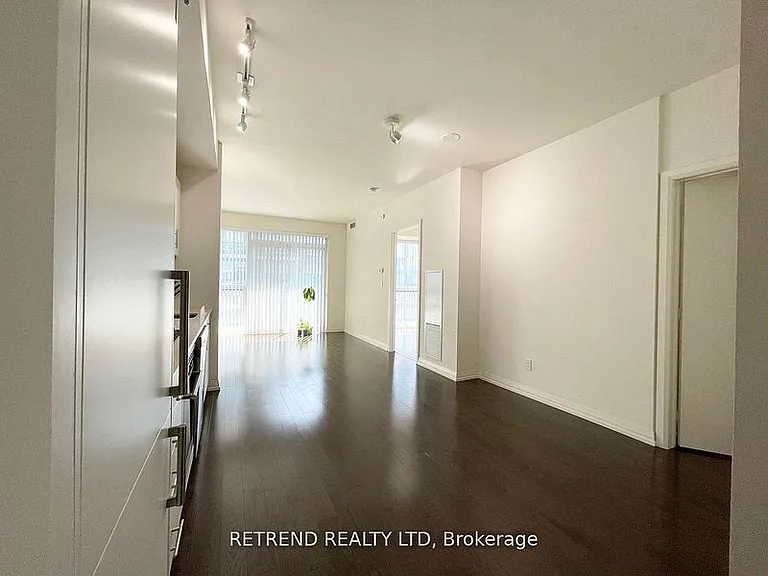 460 Adelaide St E #2109 — Photo 20