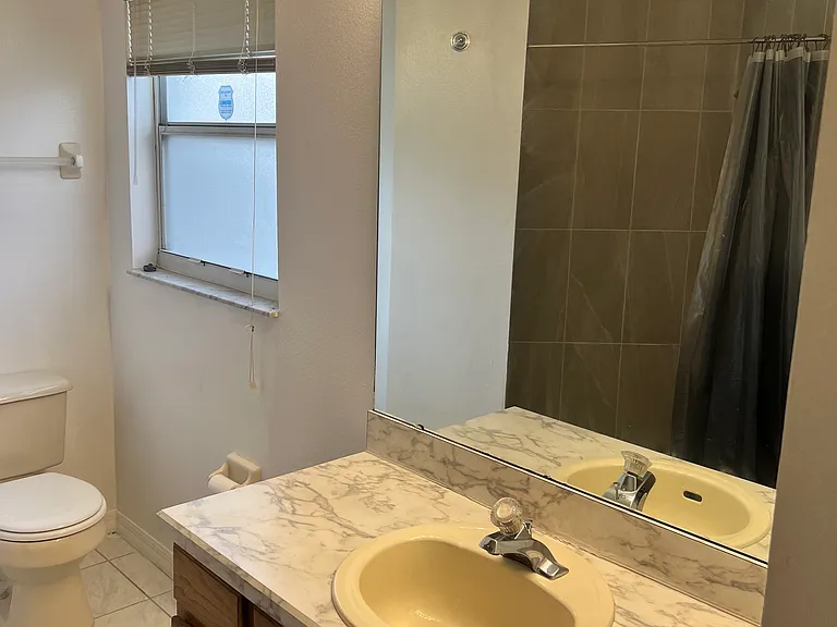 1646 Oak Hill Trl — Photo 21