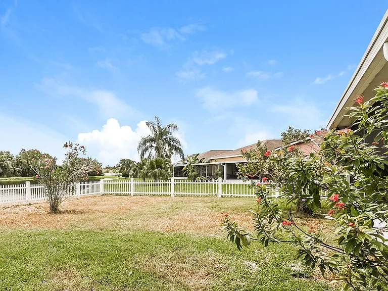 1106 Summer Breeze Dr — Photo 16