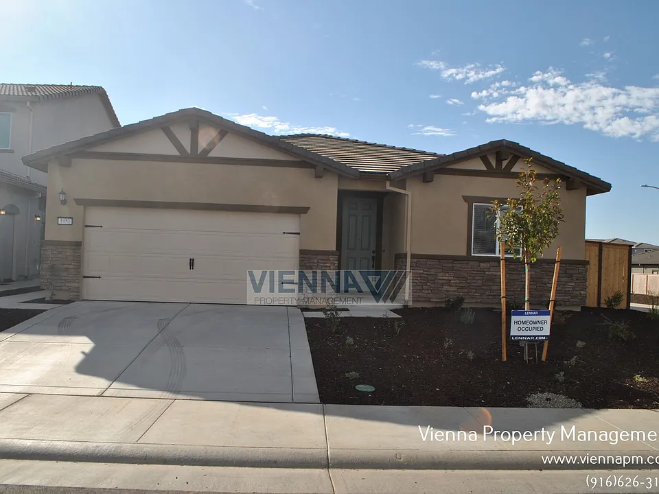 4451 Duckhawk Cir