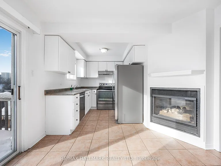 19 Parktree Dr — Photo 9