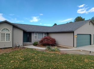 1914 W 40th Ave, Kennewick, WA 99337