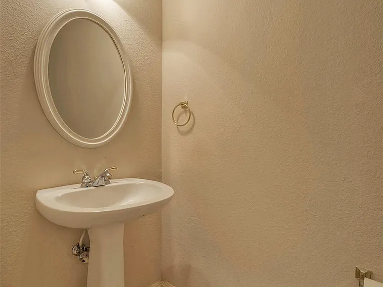 601 Indian Run Dr — Photo 20