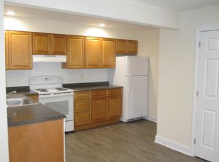 221 High St APT 1, Phoenixville, PA 19460