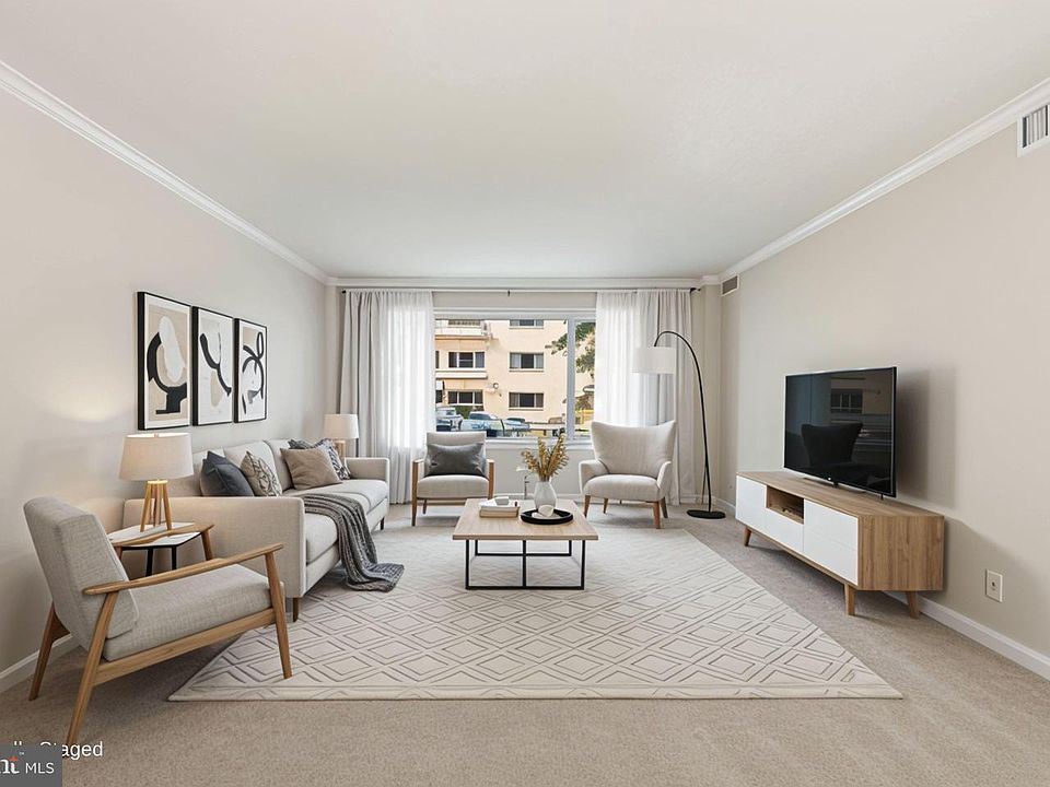 1st image of 10570 Main St APT 302