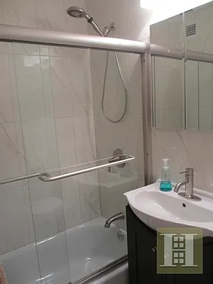 Rented by Halstead Real Estate | media 32