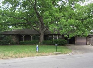 701 Cullum Ave, Hurst, TX 76053