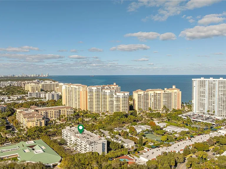 210 Sea View Dr #207 — Photo 42