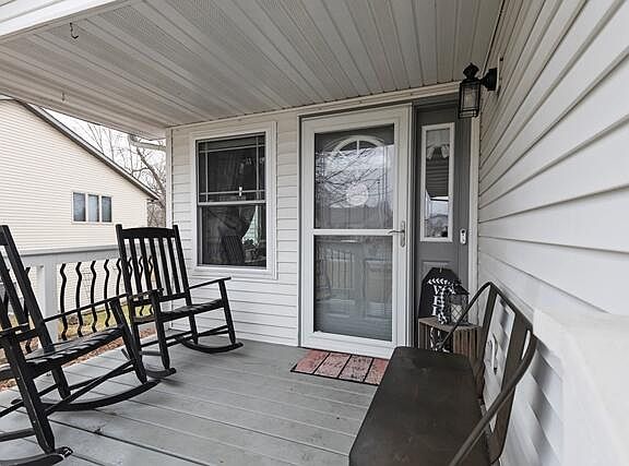 5th image of 1626 Stacy LANE