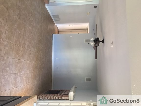 4th image of 2910 S Holmes Pl