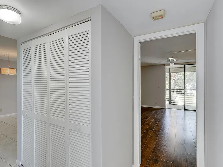 6751 N University Dr #302 — Photo 15