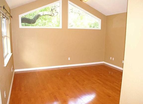 4th image of 11608 Broad Oaks Dr