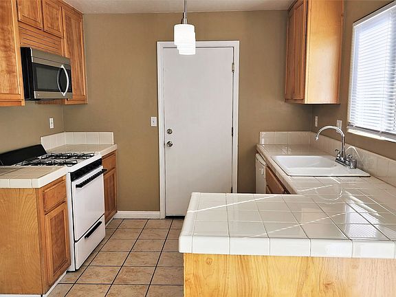 3rd image of 3805 Oregon St APT D