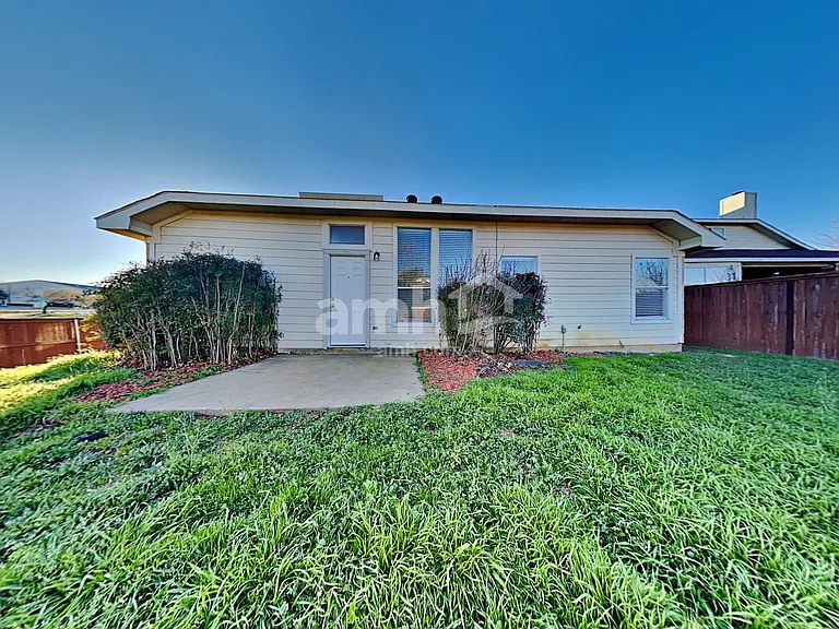 8629 Garden Springs Dr — Photo 19