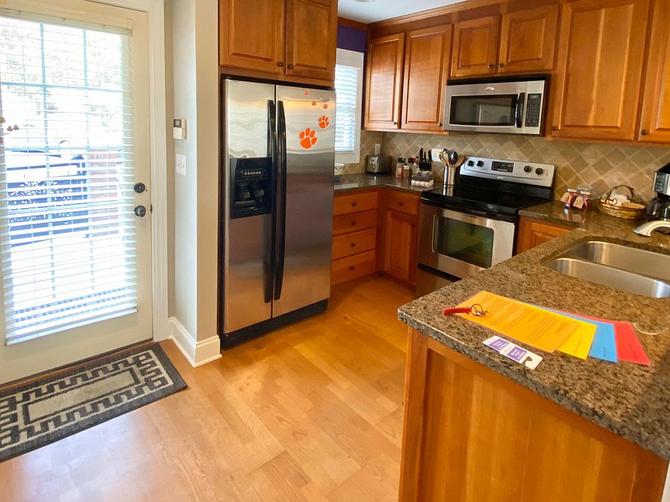 209 Calhoun St Clemson, SC Zillow Apartments for Rent in Clemson
