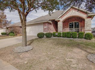1216 Cottonwood Dr, Crowley, TX 76036