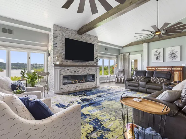 250 Lakewood Drive #8501 BLDG 8, Hollister, MO 65672