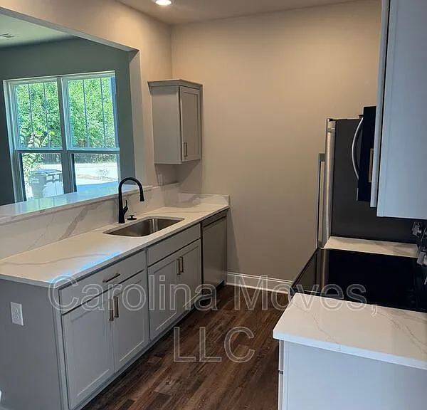 19A Scott St — Photo 3