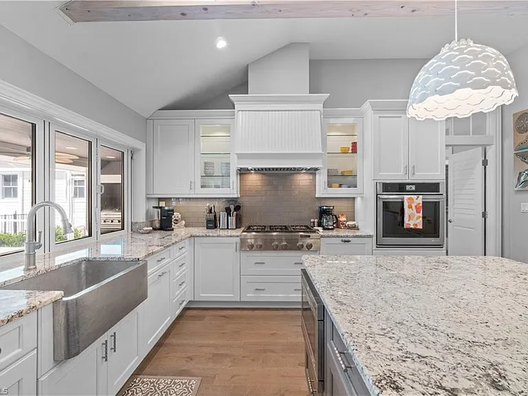 1320 Marlin Dr — Photo 11