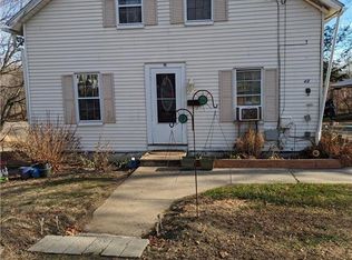46 N Pleasant St, Plainfield, CT 06374