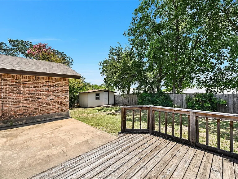 6509 Skycrest Dr — Photo 23