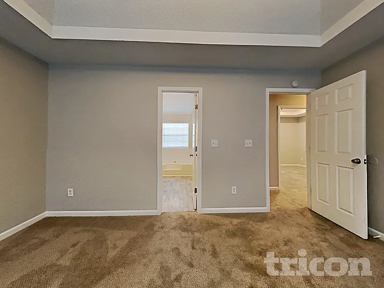 4123 Green Field Dr — Photo 7