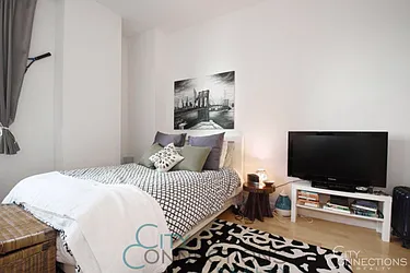 Rented by City Connections Realty