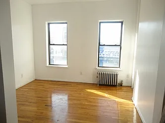 Rented by Urban Realty NYC