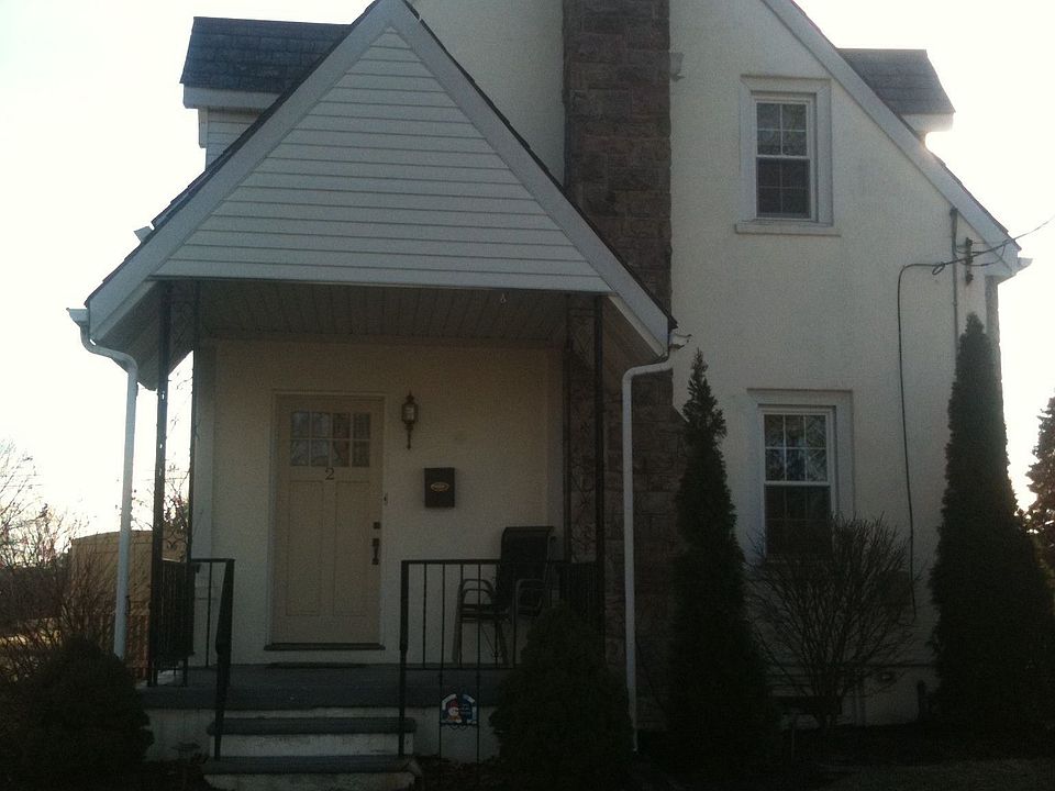 2nd image of 2 S 6th St
