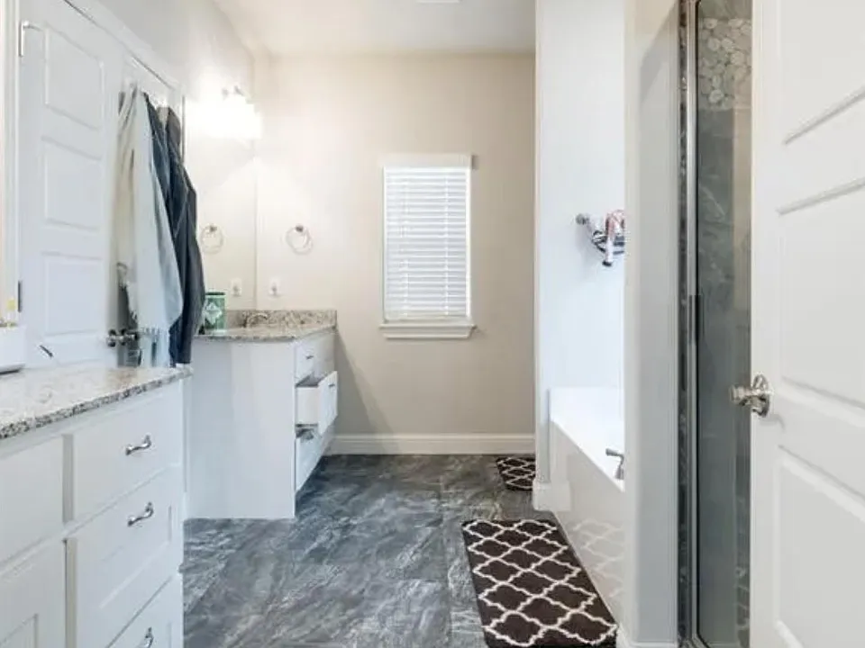 940 W Ashmore Landing Loop