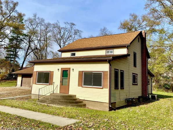 251 Portage, Pinckney, MI 48169