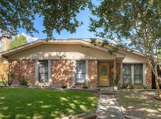 11014 Listi Dr, Dallas, TX 75238