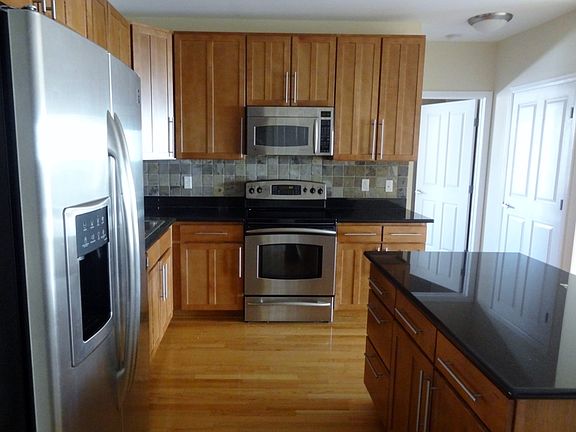 2nd image of 1950 N Logan St APT 505